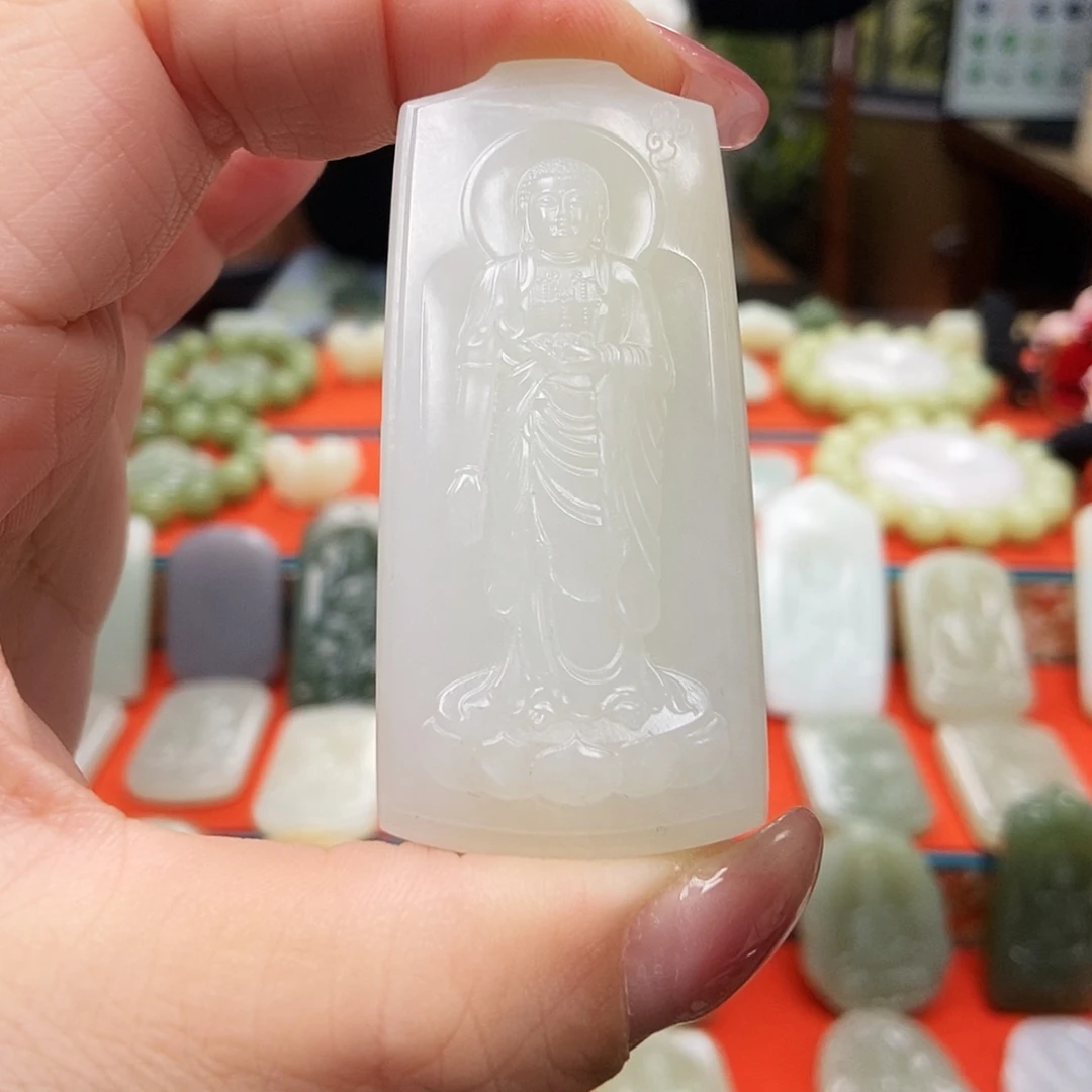 子***6和田玉未镶嵌颈饰