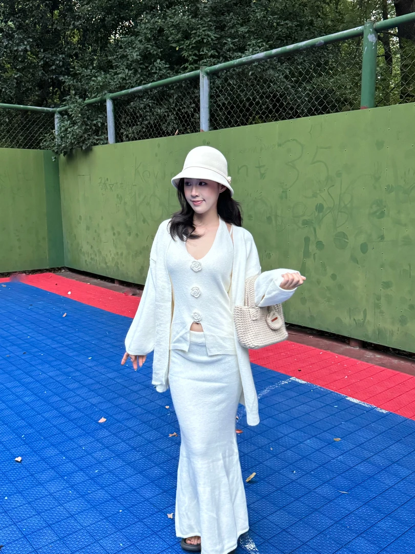 【梨零零同款】秋冬新款小香风针织开衫套装女宽松慵懒毛衣三件套