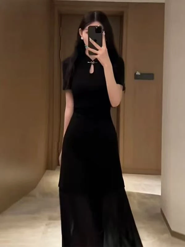 连衣裙女款爆款2025新款小心机设计稿时尚气质连衣裙