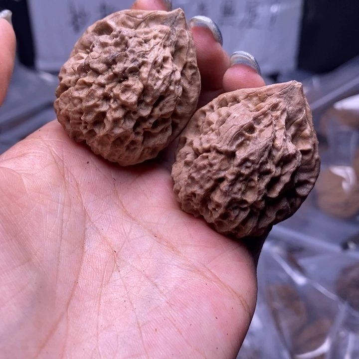 文玩核桃把件云南野生铁核桃100号43mm