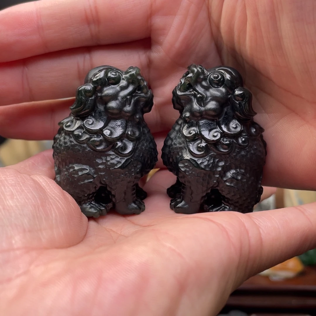 和田玉未镶嵌把件