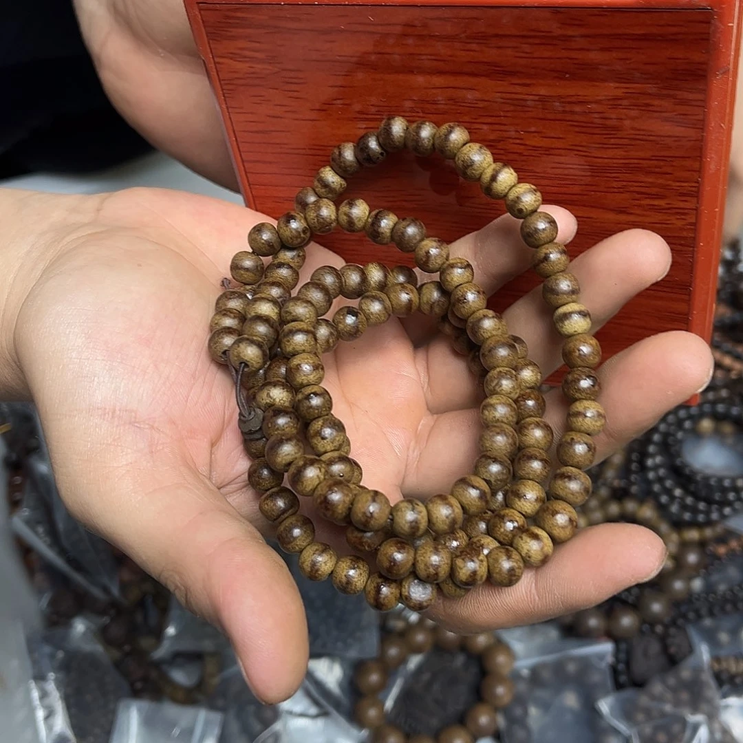 大叶紫檀（黑酸枝木类）