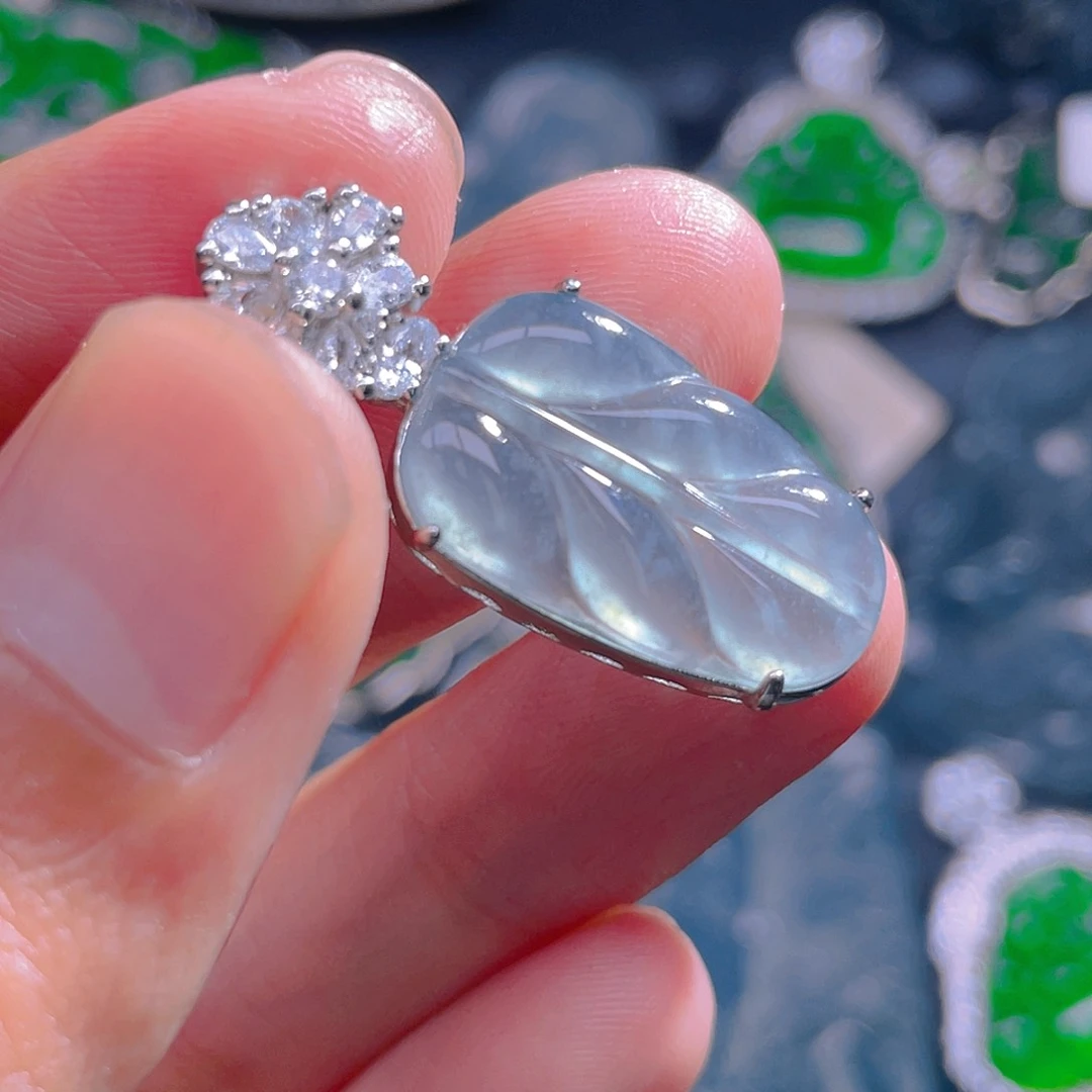 颈饰未镶嵌翡翠翡翠