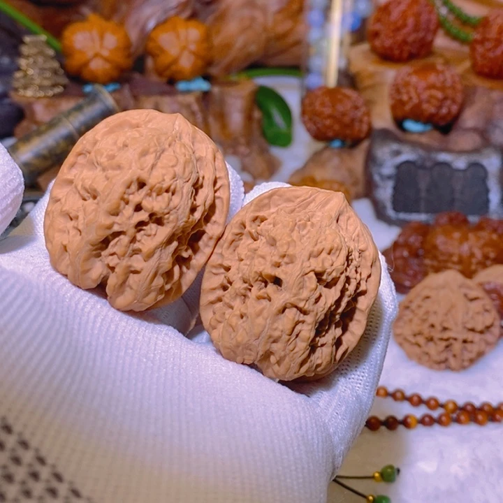 文玩核桃吊坠西北将军榜