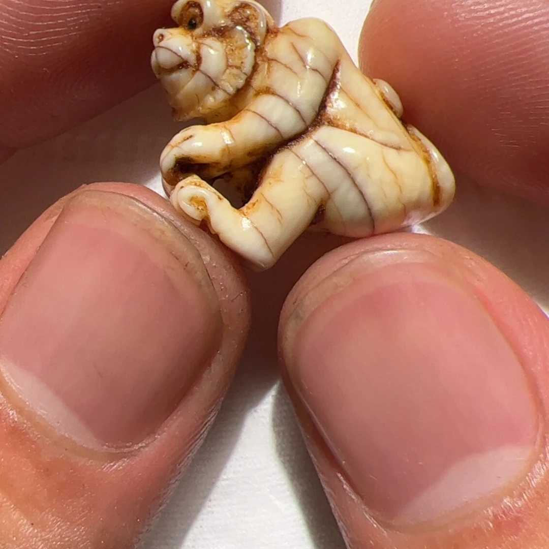 颈饰玻璃你在一起