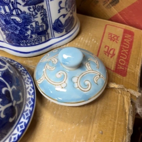 瓶笑**然瑕疵瓷片。。。。。。。。。。。。。。。