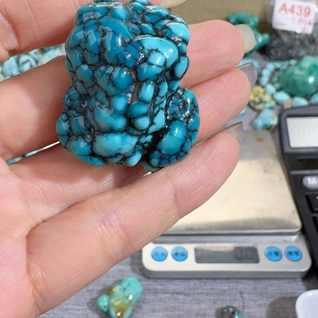 未镶嵌绿松石随型