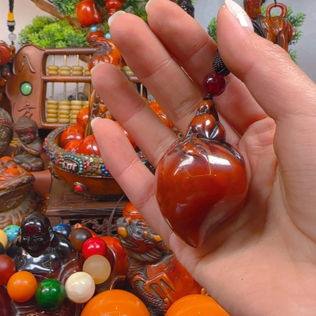 琥珀裸石未镶嵌手把