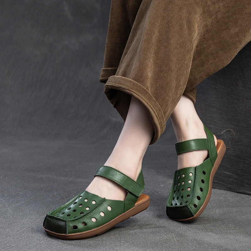 夏季新款平底鞋真皮镂空包头凉鞋软底复古妈妈鞋文艺真皮牛皮鞋