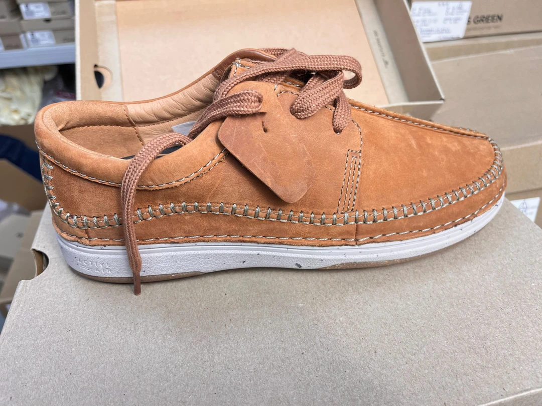 默认微瑕介意勿拍 - 蜜蜡色气垫王【欧若风】 C家男士真皮休闲鞋