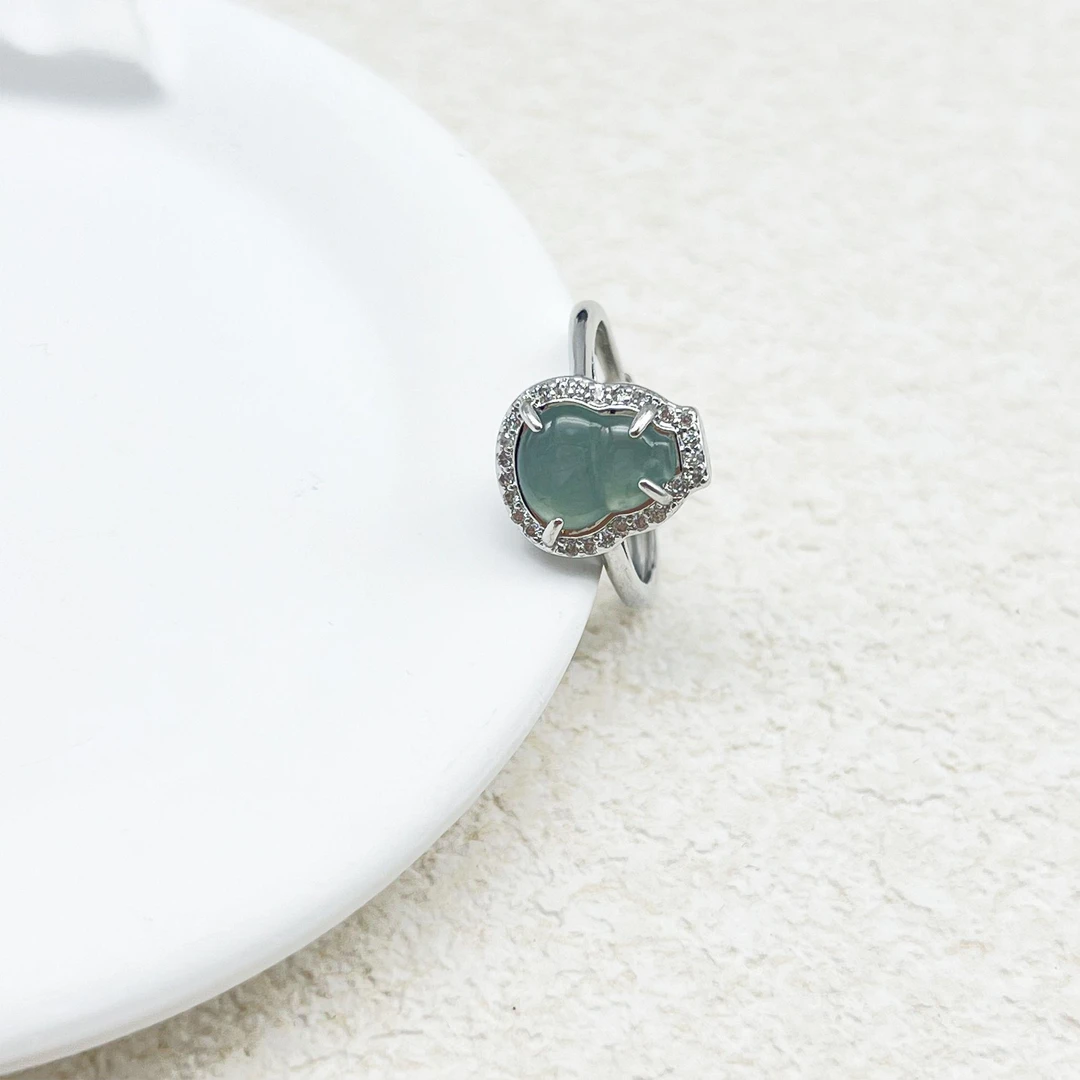 天然翡翠时尚轻奢葫芦开口戒（尺寸10×8×5mm）～ARF3008