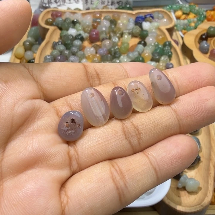 和田玉未镶嵌珠宝半成品