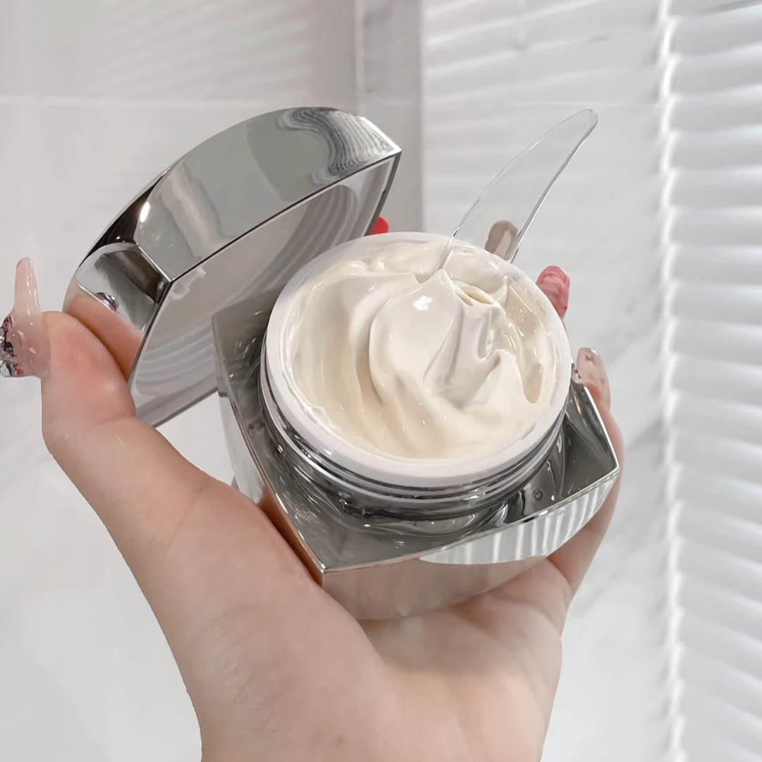 瑞 银白涂抹面膜刷