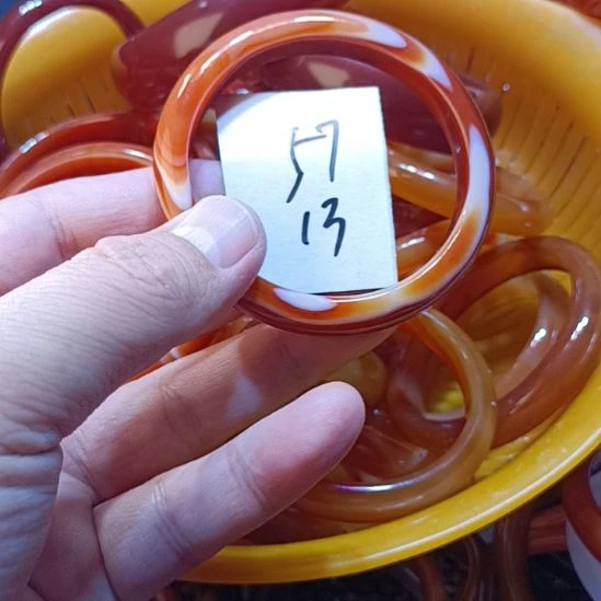手镯玛瑙/玉髓未镶嵌