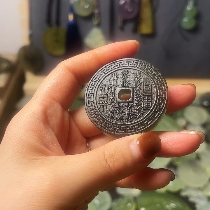 ∴***。蛇纹石玉合金颈饰