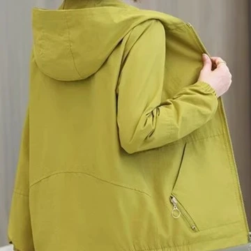 2025春秋款新款休闲连帽夹克春秋百搭大码洋气宽松女士韩版短外套