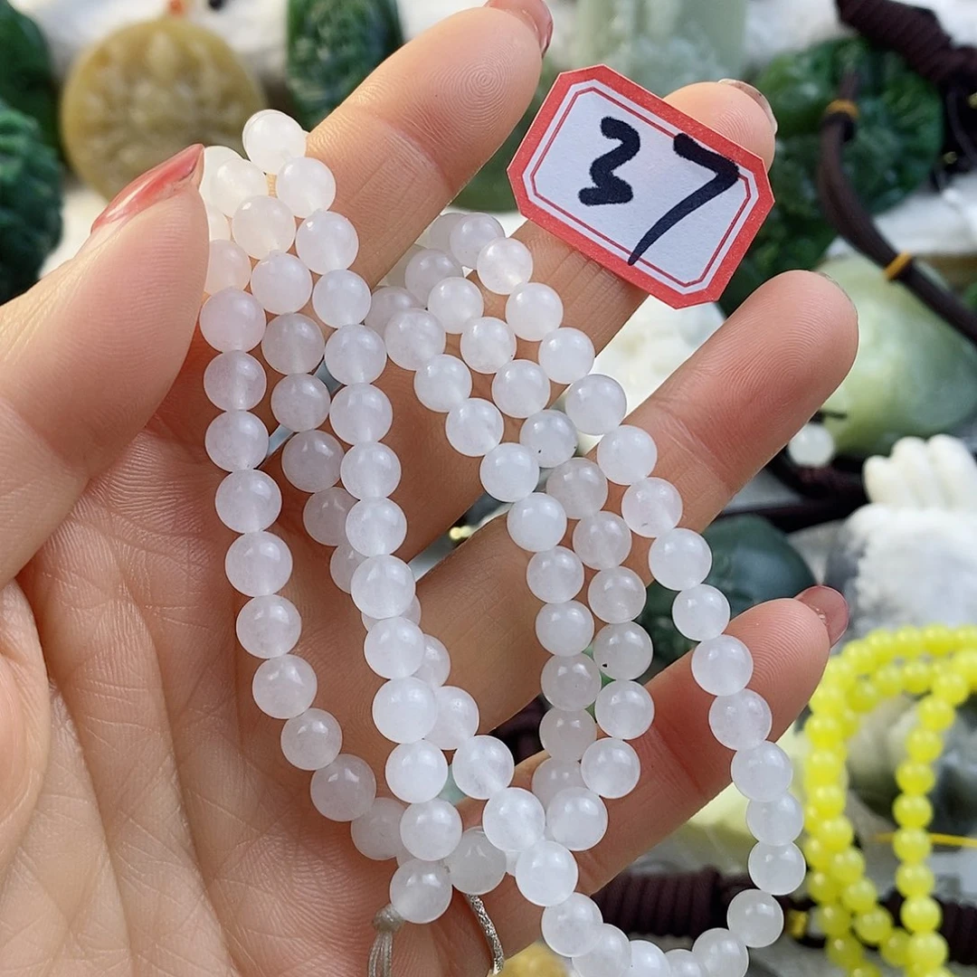 和田玉（糖玉）颈饰未镶嵌