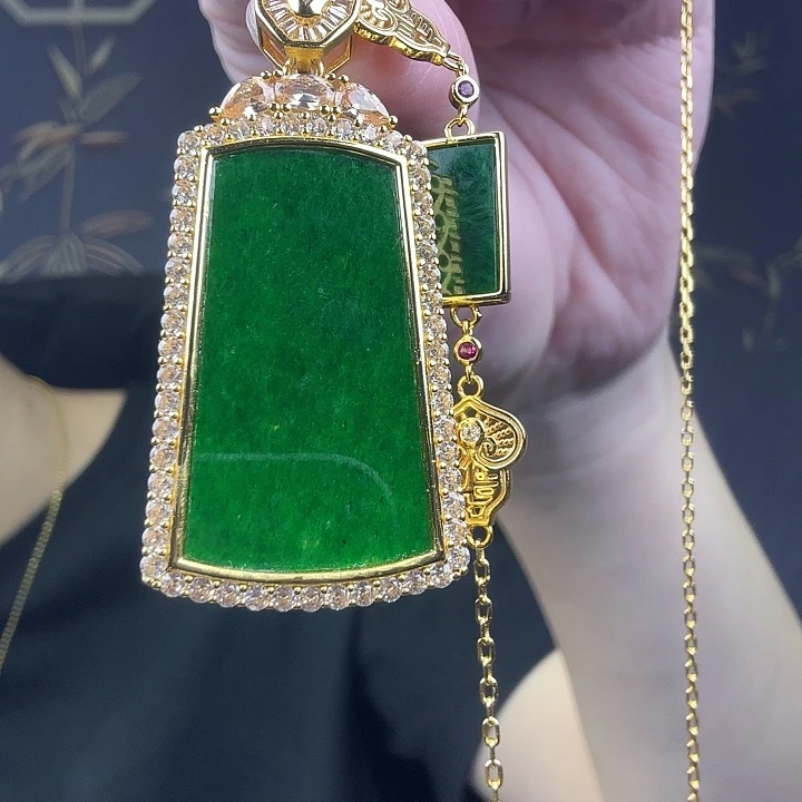 翡翠吊坠(赠链)银S925镶嵌特价 新年