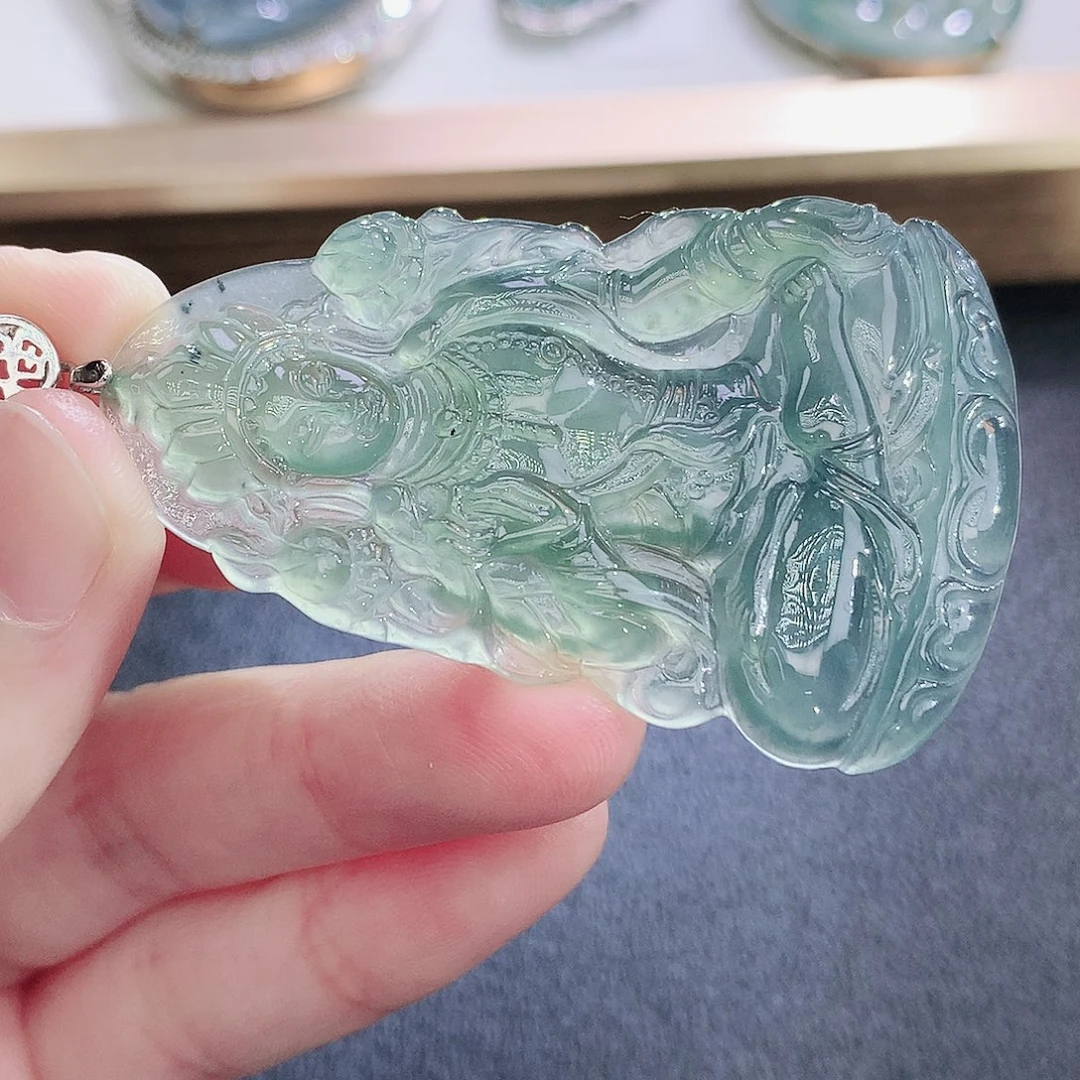 翡翠未镶嵌颈饰翡翠