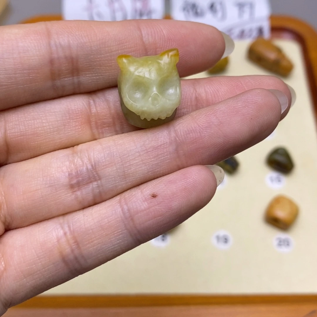 巍***魏蛇纹石玉未镶嵌配饰