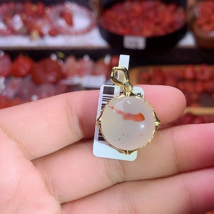南红玛瑙未镶嵌南红飘花吊坠