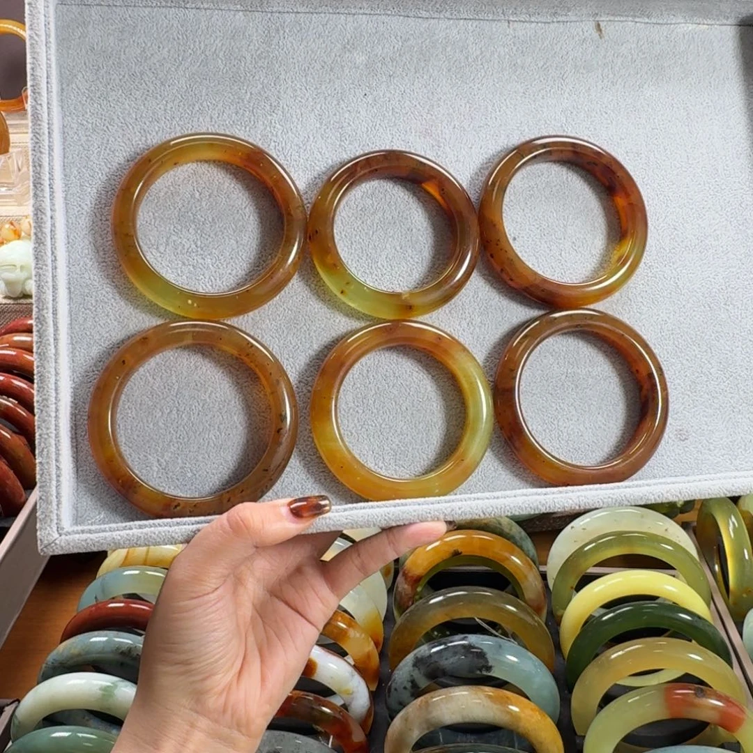 蛇纹石玉未镶嵌手镯圈口不等