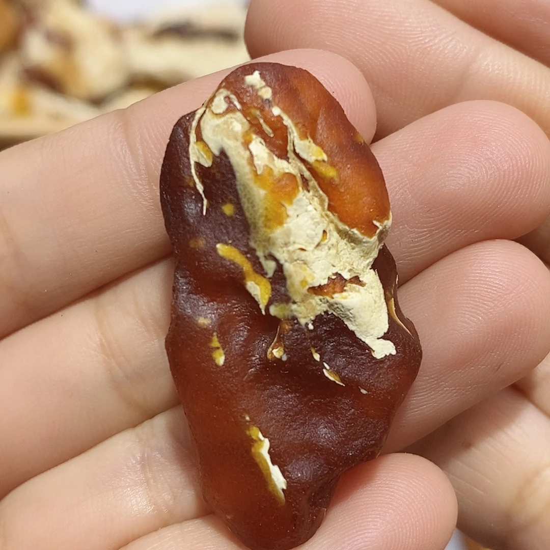 定制琥珀蜜蜡原石