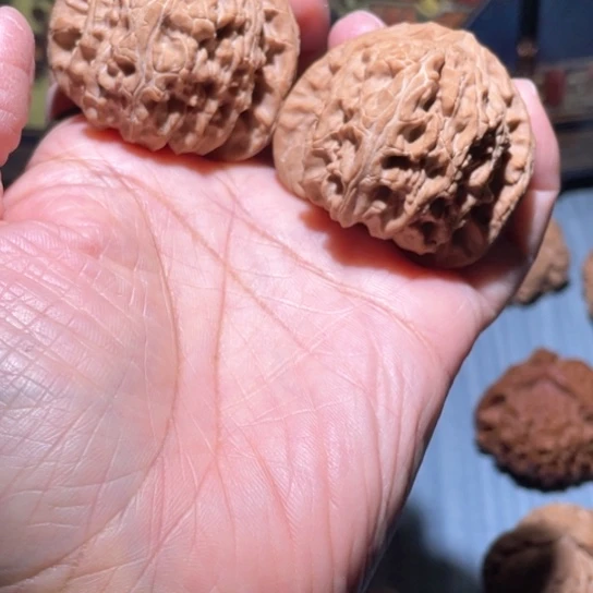 文玩核桃吊坠冬***阳43三角白