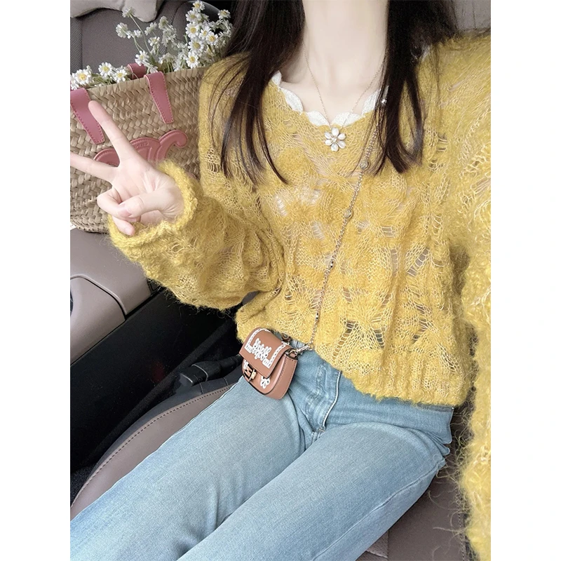 2025秋季新款花边圆领镂空针织衫女薄款长袖毛衣高腰直筒牛仔裤