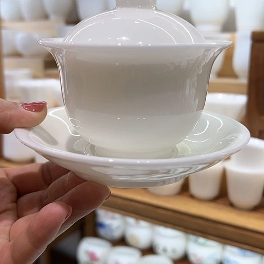 杯子德化冰种玉瓷盖碗