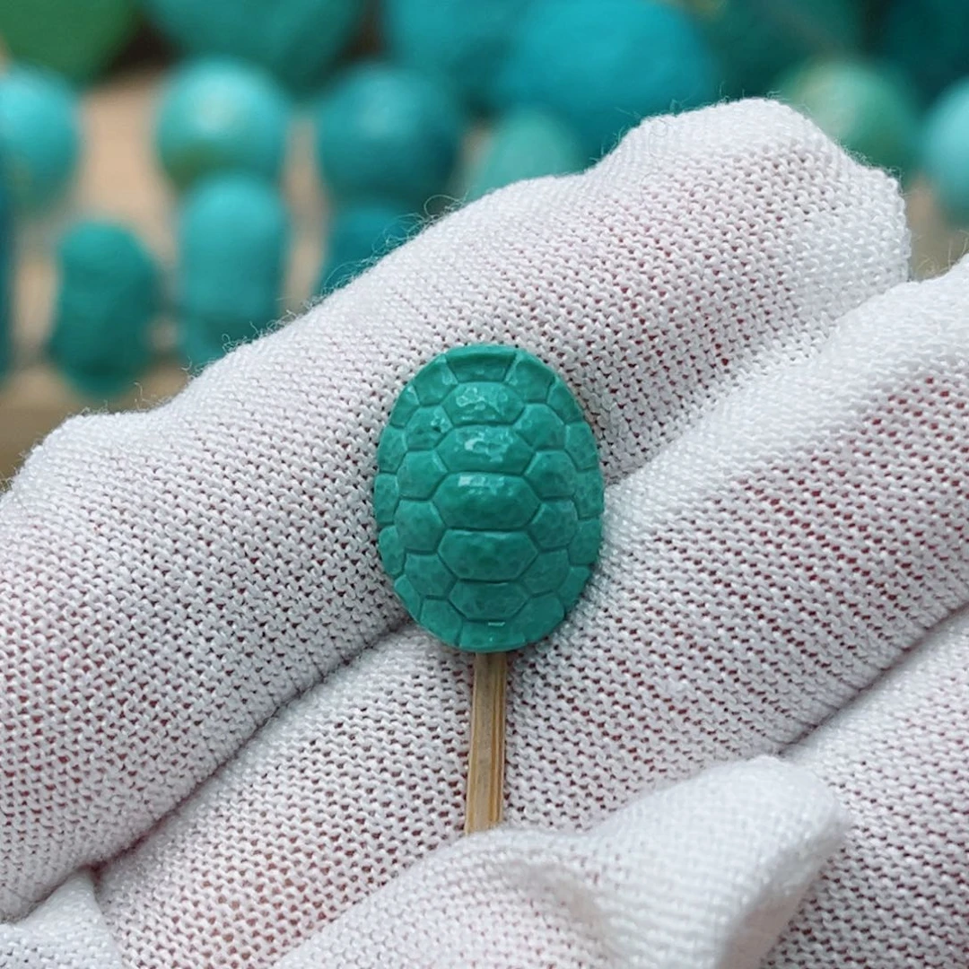 未镶嵌绿松石珠宝奇石