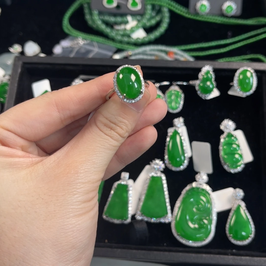 翡翠银S925镶嵌戒指蛋面戒指