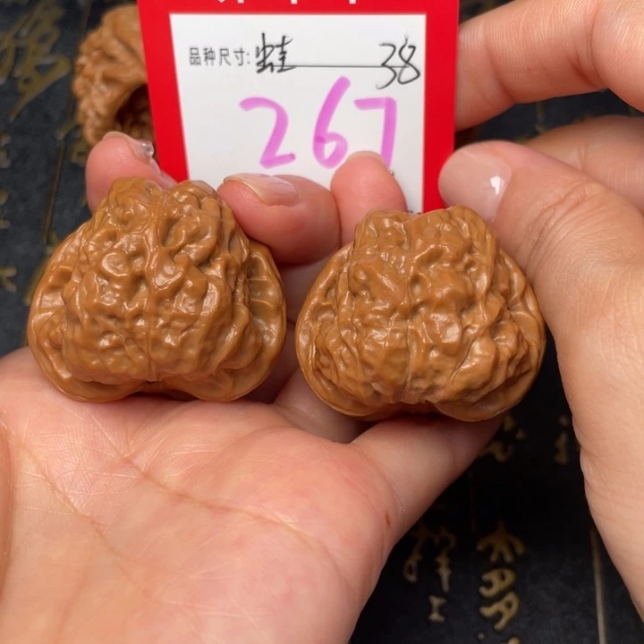 吊坠桃核文玩的好的