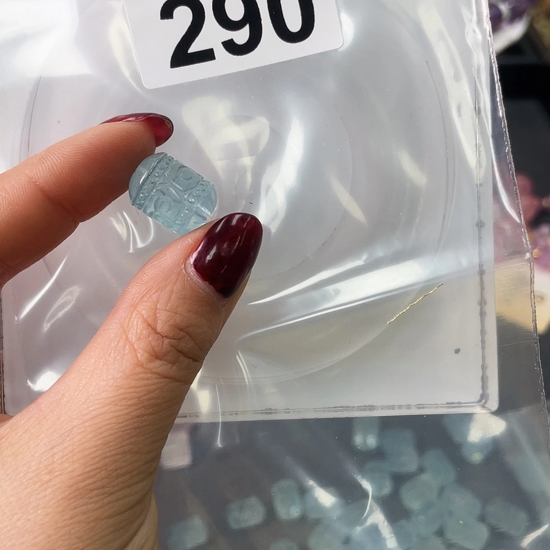 乱***人未镶嵌水晶手串吊坠290。