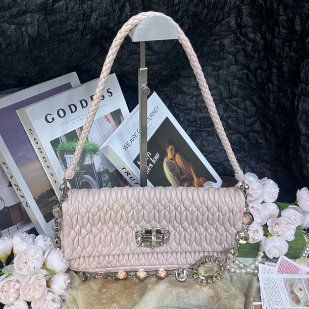 95新 MIU MIU/缪缪 缪缪粉色宝石链条包单肩斜挎包