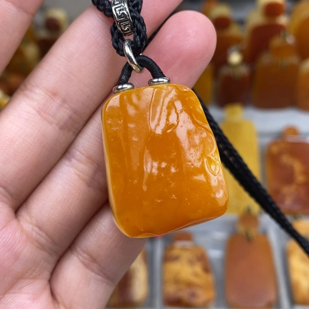 琥珀未镶嵌珠宝奇石