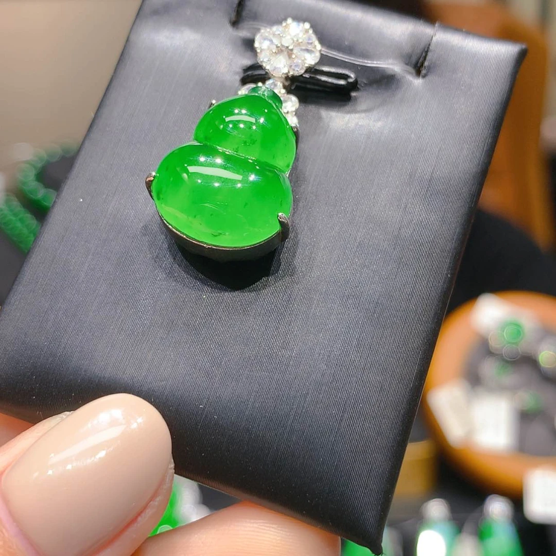 【闪购商品】颈饰银S925镶嵌翡翠2柒姐