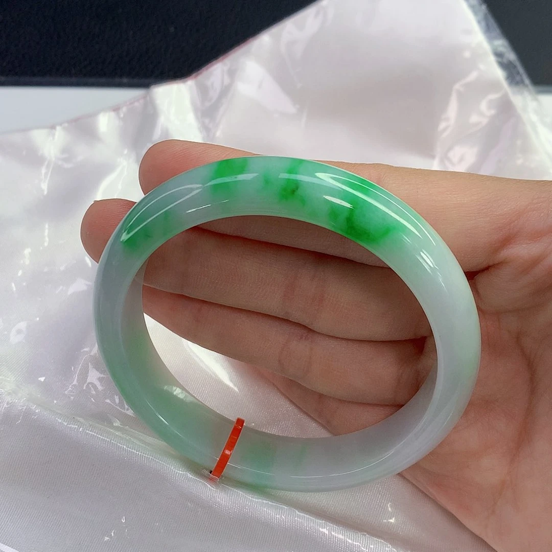 翡翠手镯未镶嵌天然翡翠A货015