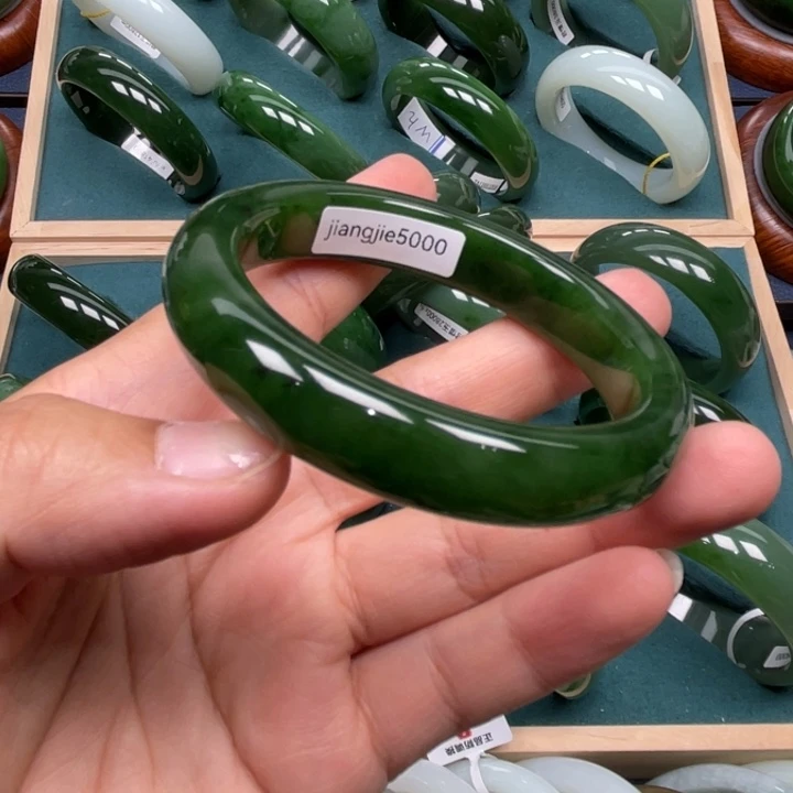 未镶嵌手镯和田玉5657