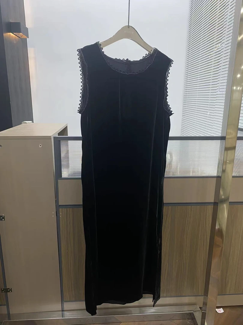 69633 后背镂空蝴蝶结丝绒连衣裙（衣长120）