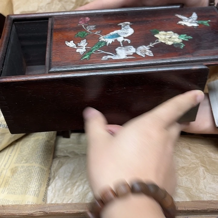 大叶紫檀（黑酸枝木类）