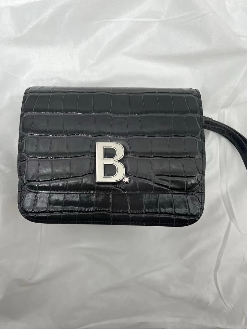 未使用 Balenciaga/巴黎世家 黑色鳄鱼纹压印图案logo挎包