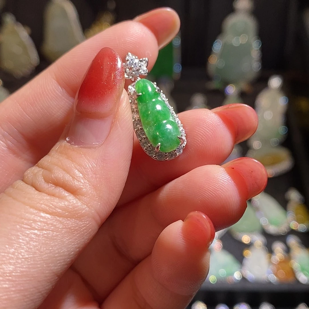 颈饰银S925镶嵌翡翠天然翡翠