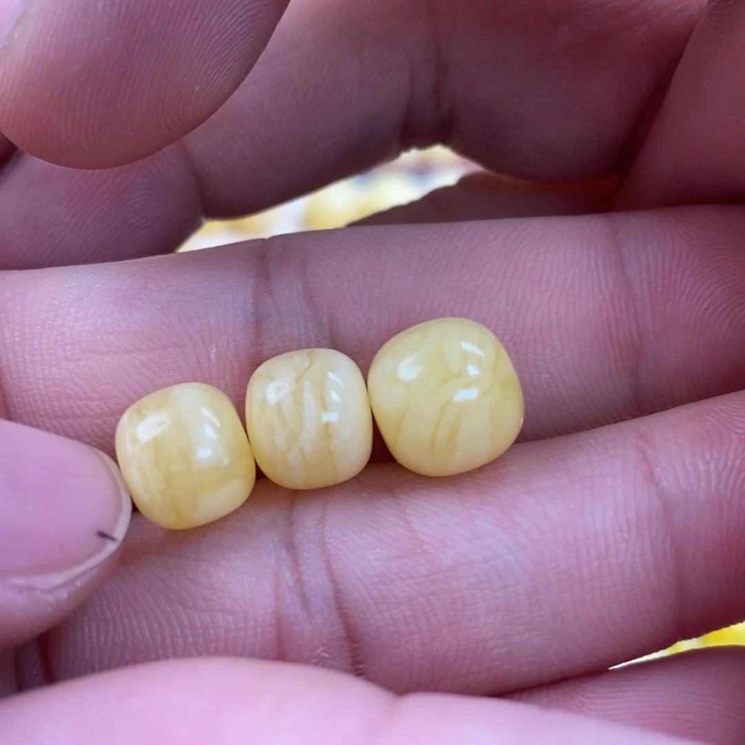 一***受蜜蜡未镶嵌裸石配饰