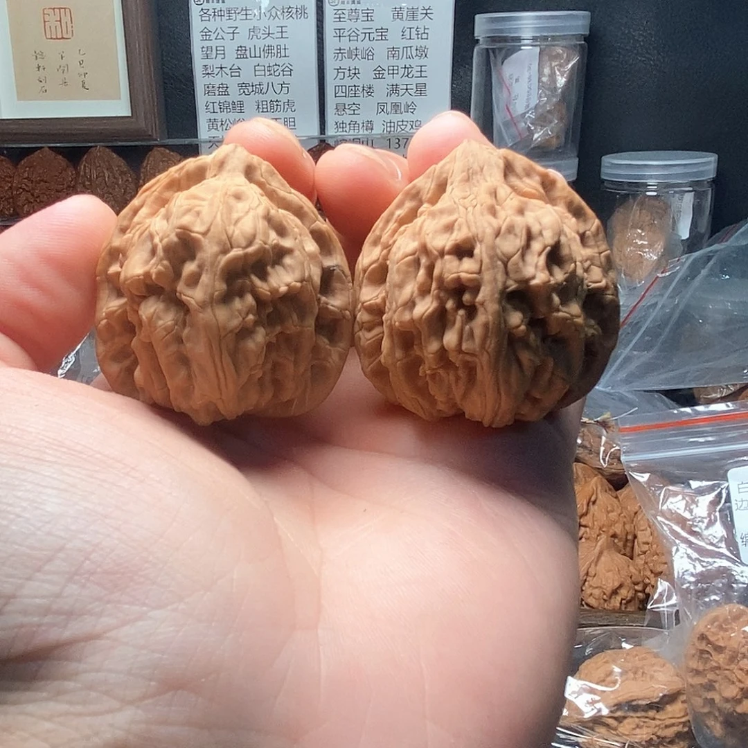 1文玩核桃龙门柱40-253