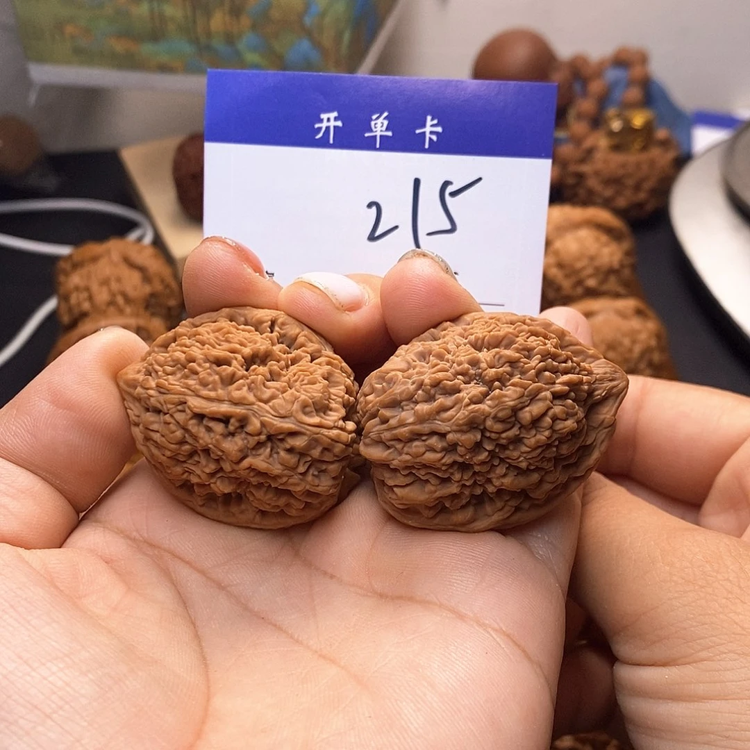 桃核吊坠天残大蒜头35无刀痕s