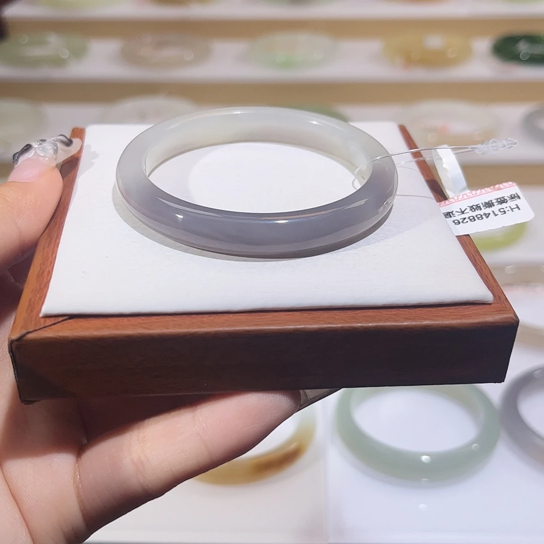 和田玉未镶嵌手镯冰底紫白