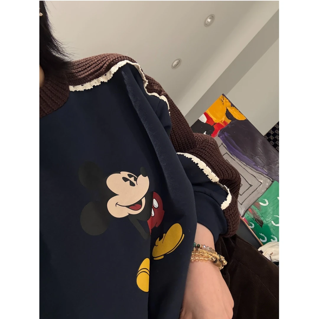 拼接花边重工毛织袖圆领卫衣 J24W657