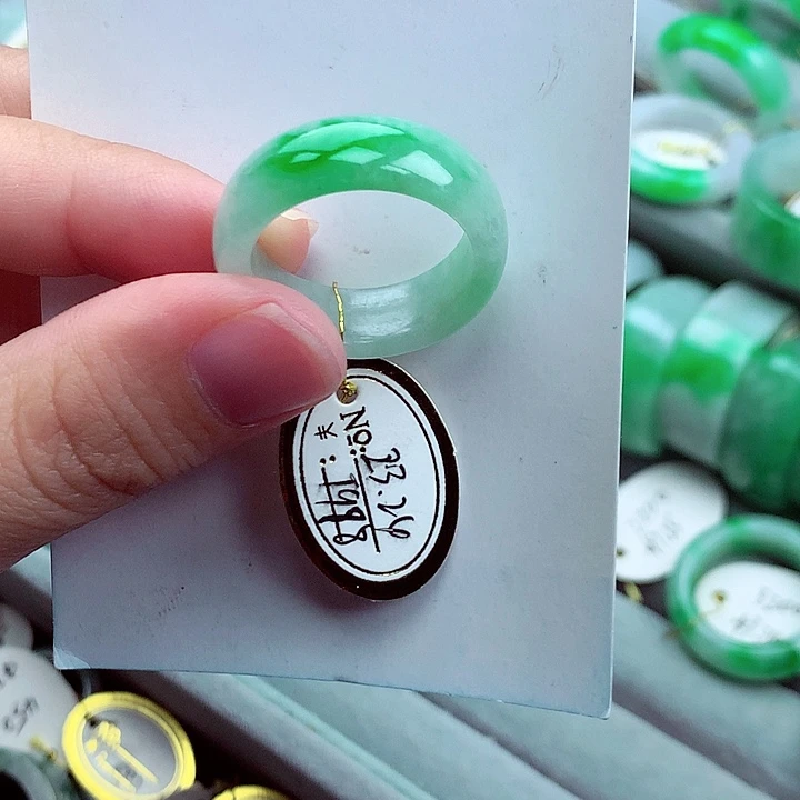 翡翠未镶嵌戒指23,24号