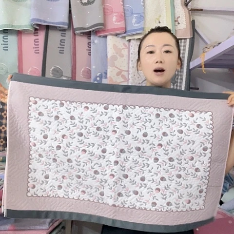 棉特价黑色果实累累